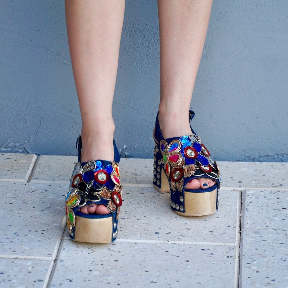 Jeffrey Campbell Navy Platform Sandals with Multicolor Floral Embellishments - Picture 2 of 4